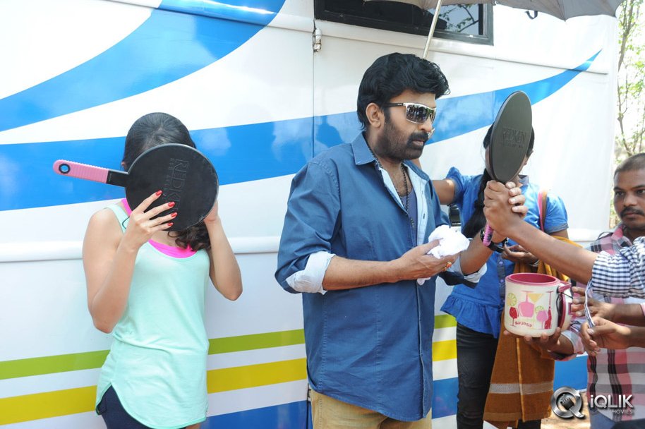 Gaddam-Gang-Movie-On-The-Sets